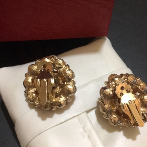 Beautiful earring - Picture 2 of 4